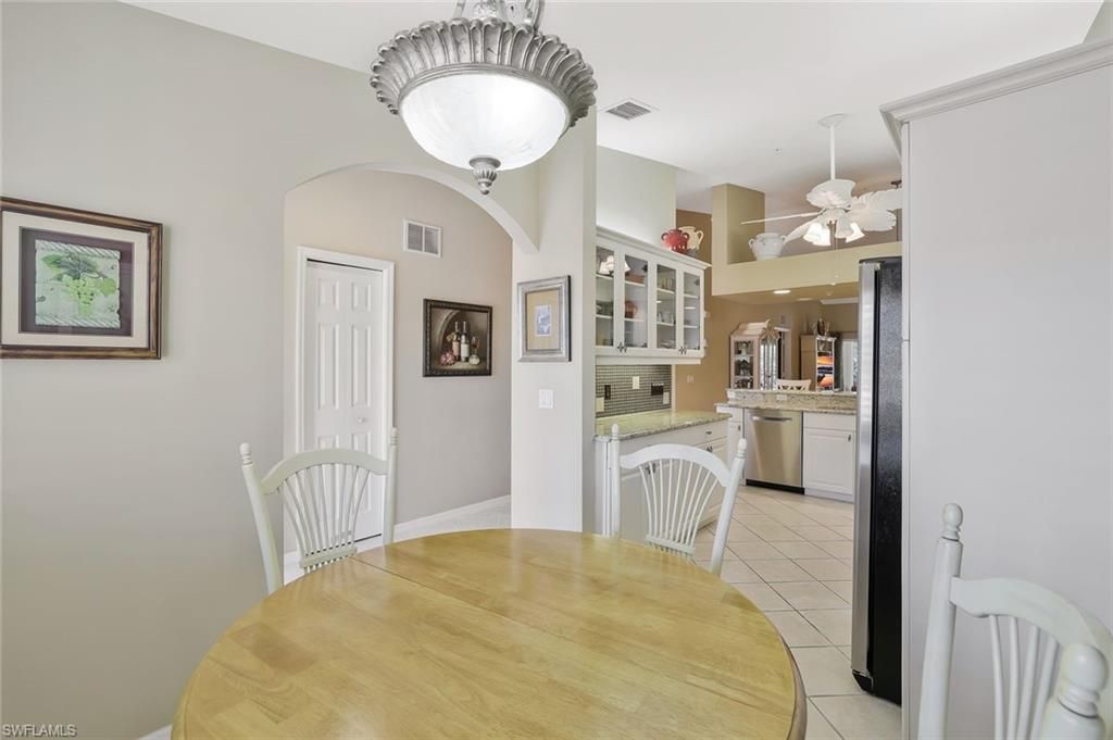 2360 Hidden Lake Ct, Unit 8410, Naples, FL 34112 Photo