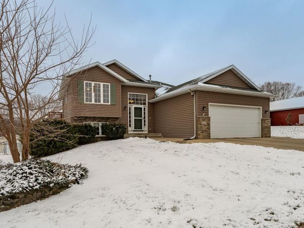 4408 6th Street NW, Rochester, MN 55901