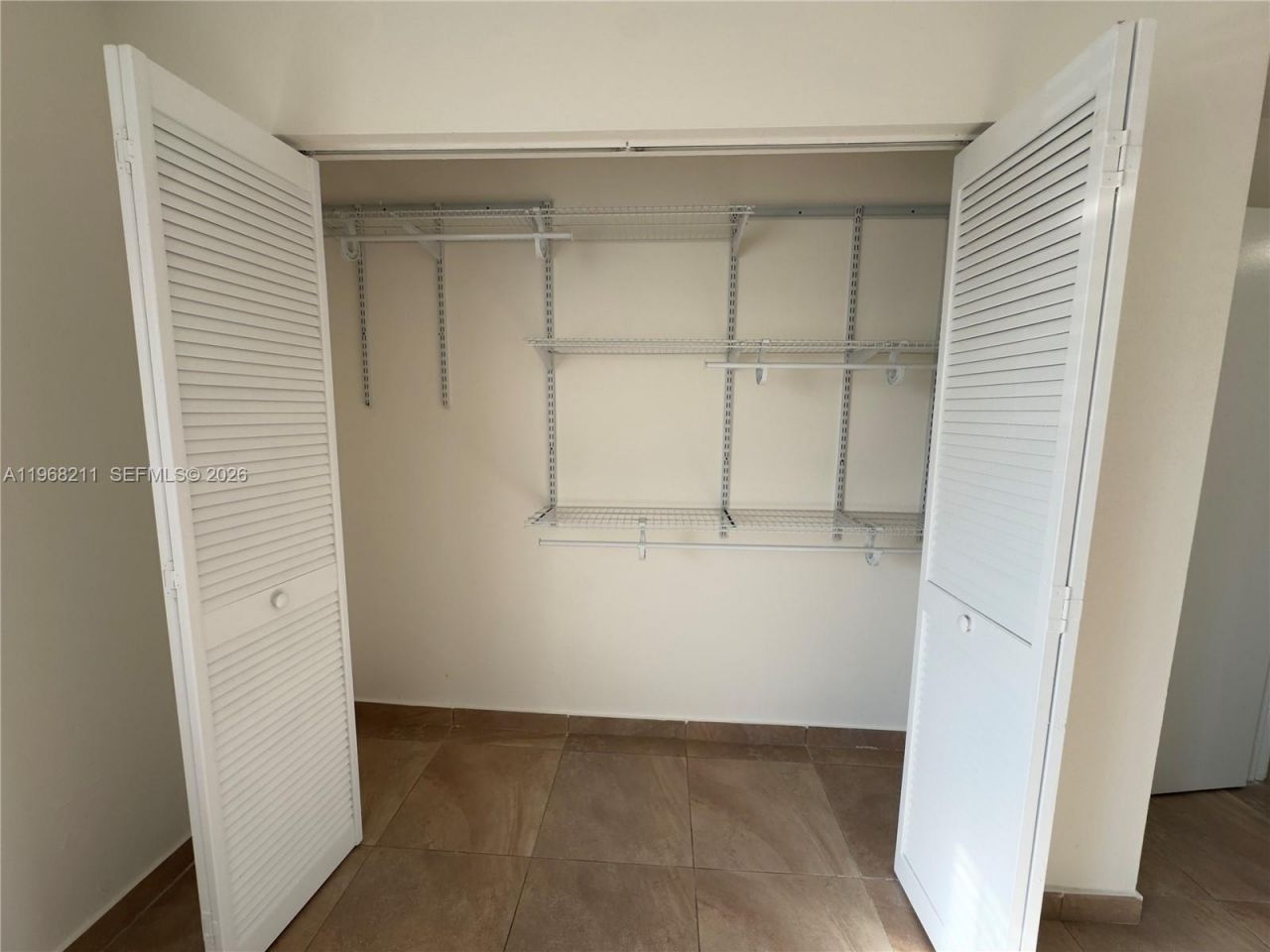 401 NW 109th Ave, Unit 2A, Miami, FL 33172 Photo