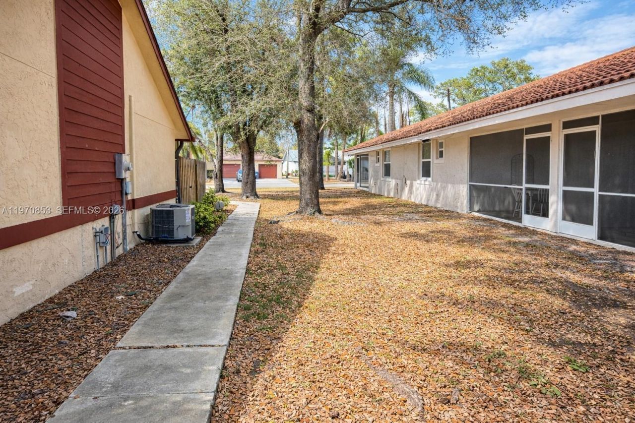 1186 Periwinkle Pl, Unit -, Wellington, FL 33414 Photo