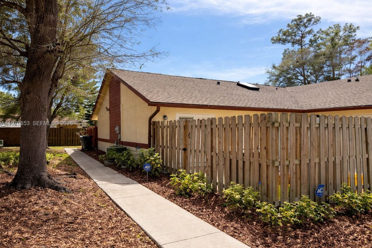 1186 Periwinkle Pl, Unit -, Wellington, FL 33414 Photo