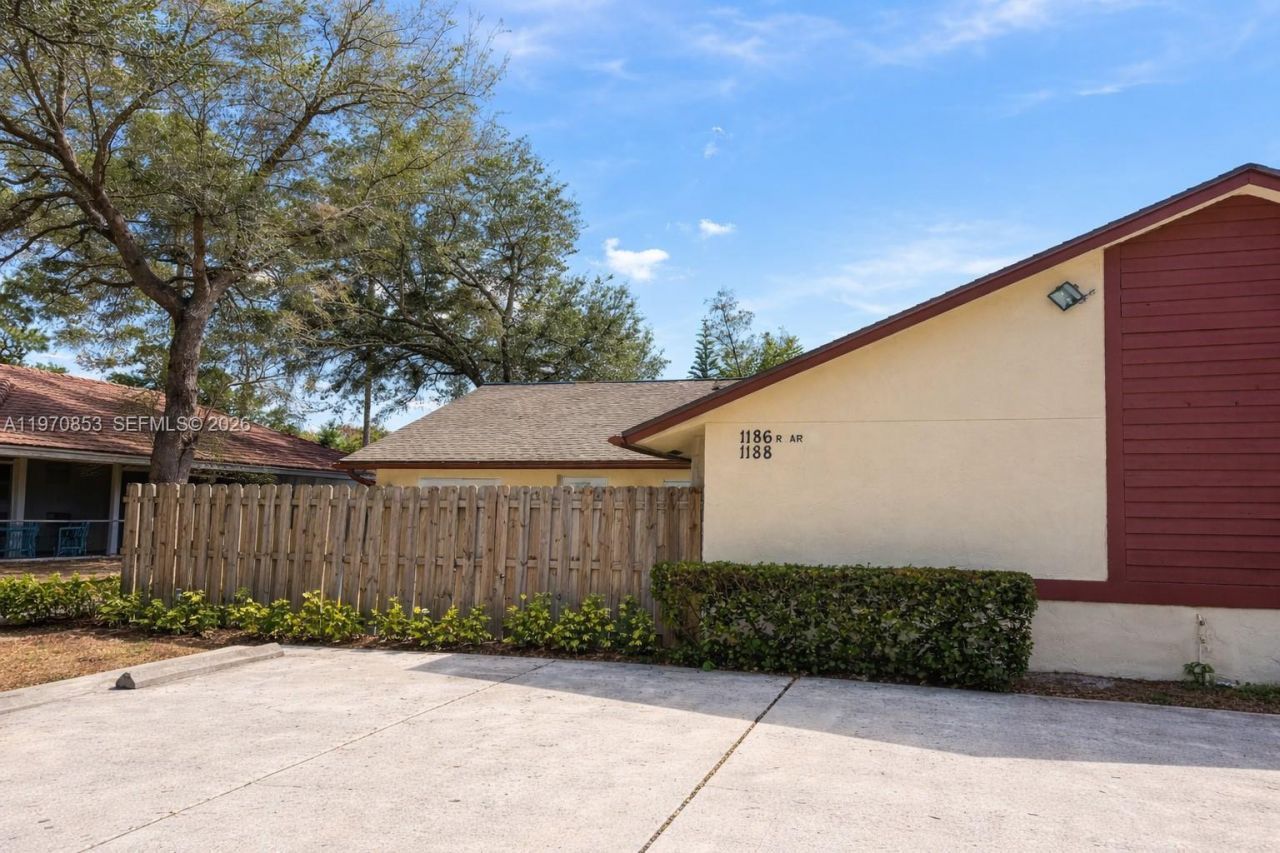 1186 Periwinkle Pl, Unit -, Wellington, FL 33414 Photo