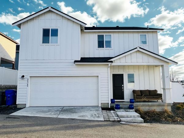 24348 E Goshawk Way, Liberty Lake, WA 99019