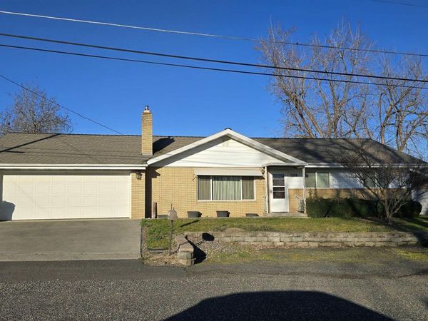 1318 Boston, Clarkston, WA 99403