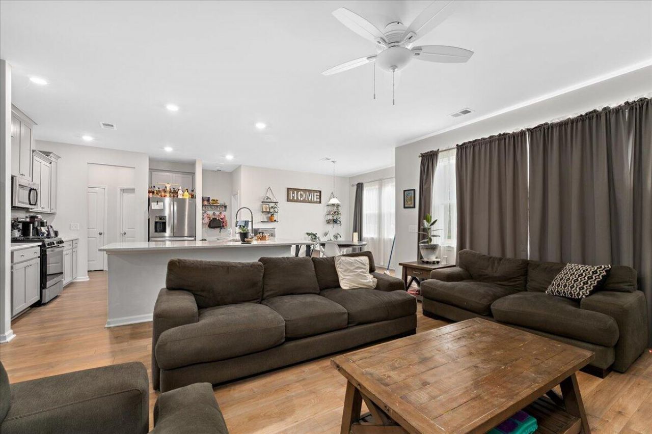 507 Squire Pope Road Photo 10