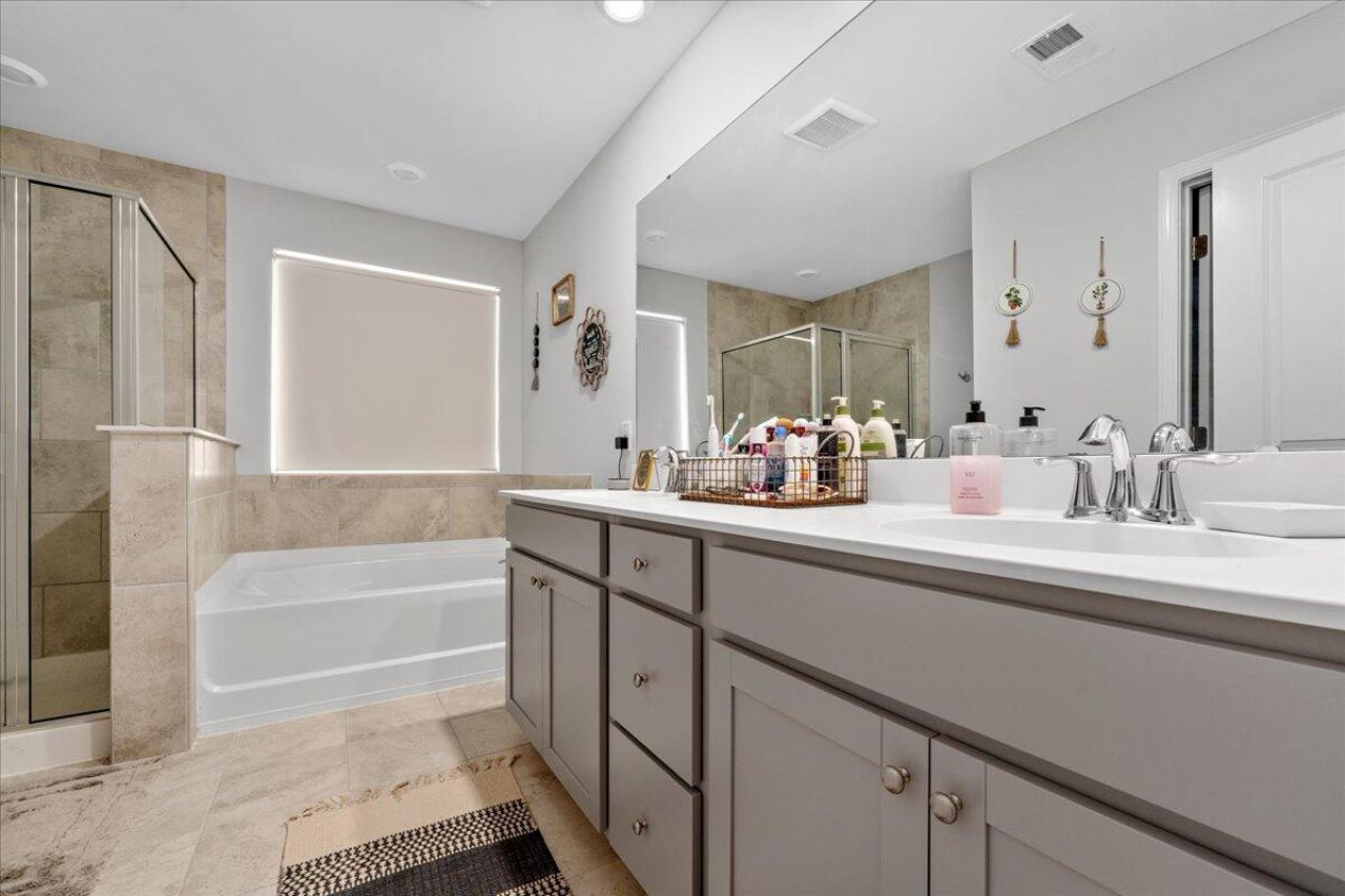 507 Squire Pope Road Photo 17