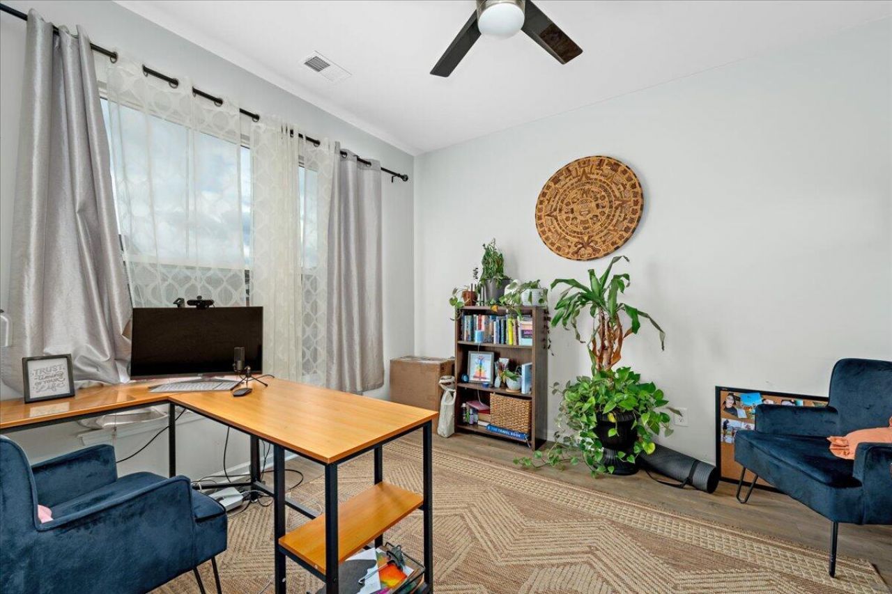 507 Squire Pope Road Photo 6