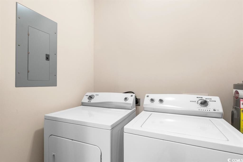 2033 Silvercrest Dr.  Photo 19