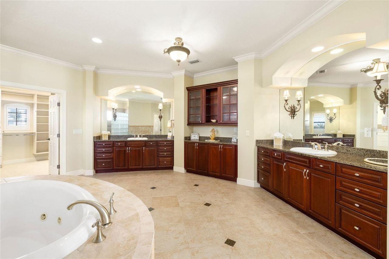 4914 59th Avenue S, Saint Petersburg, FL 33715 Photo