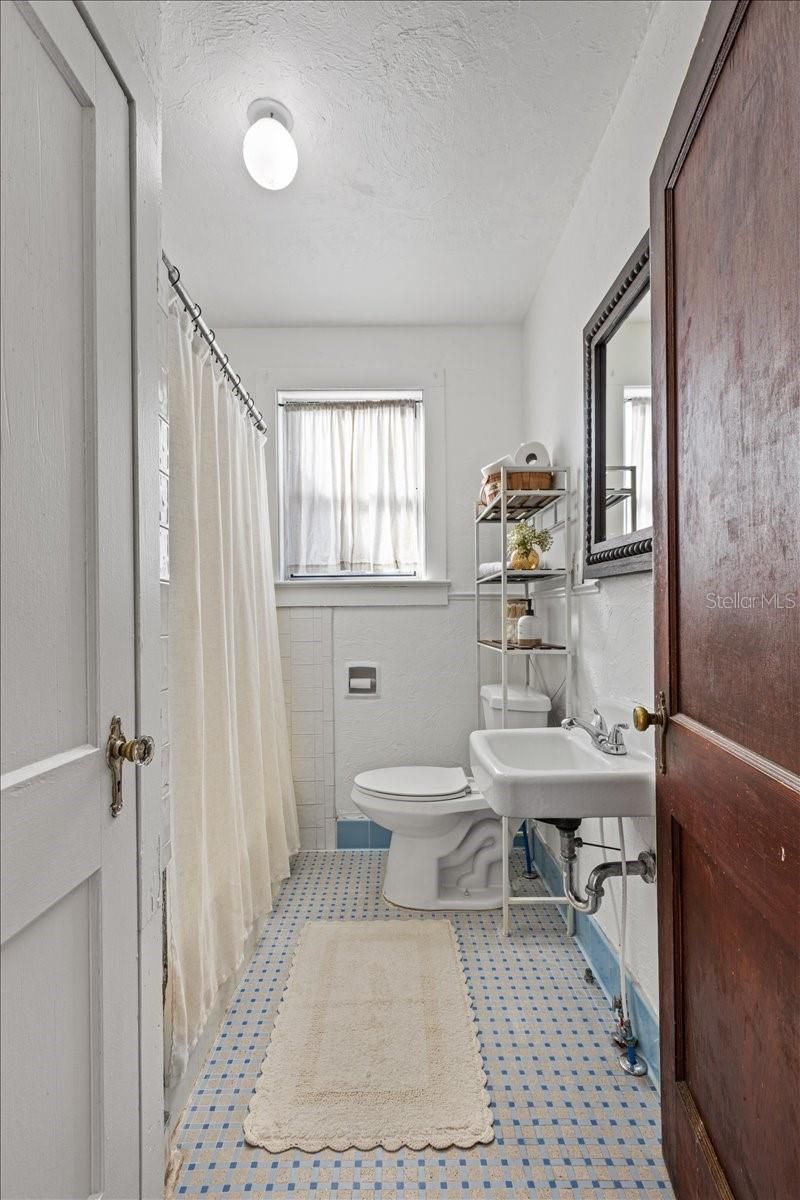 396 NW Hillsboro Street, Lake City, FL 32055 Photo