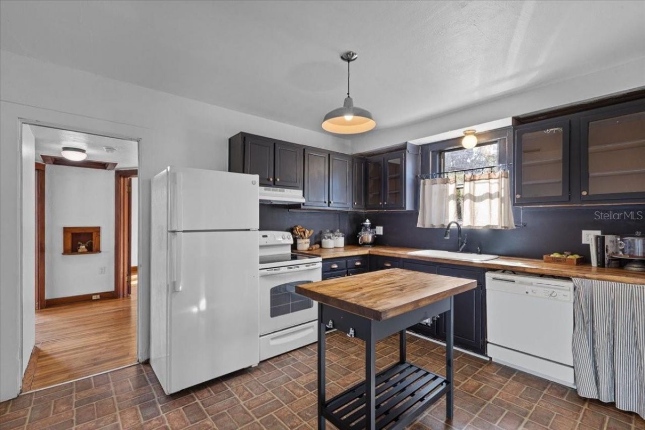 396 NW Hillsboro Street, Lake City, FL 32055 Photo