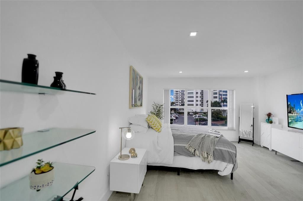 3550 Galt Ocean Drive, Unit 208, Fort Lauderdale, FL 33308 Photo