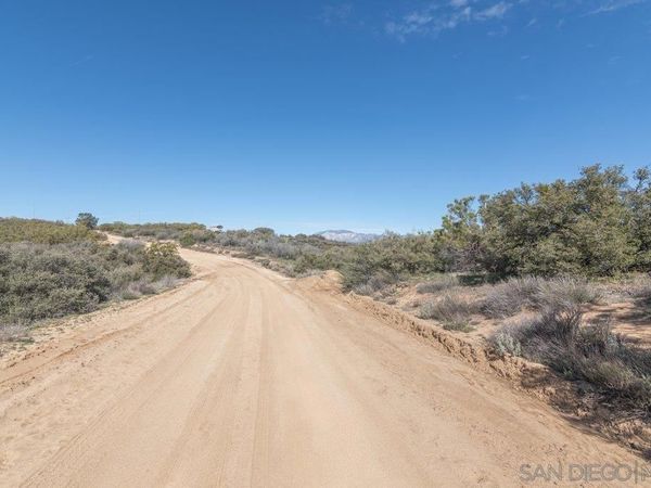 40730 Table Truck Mountain Trl, Anza, CA 92539