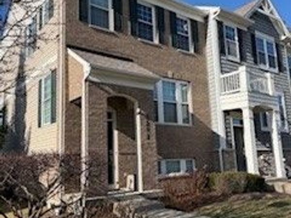 3291 Coral Lane, Glenview, IL 60026