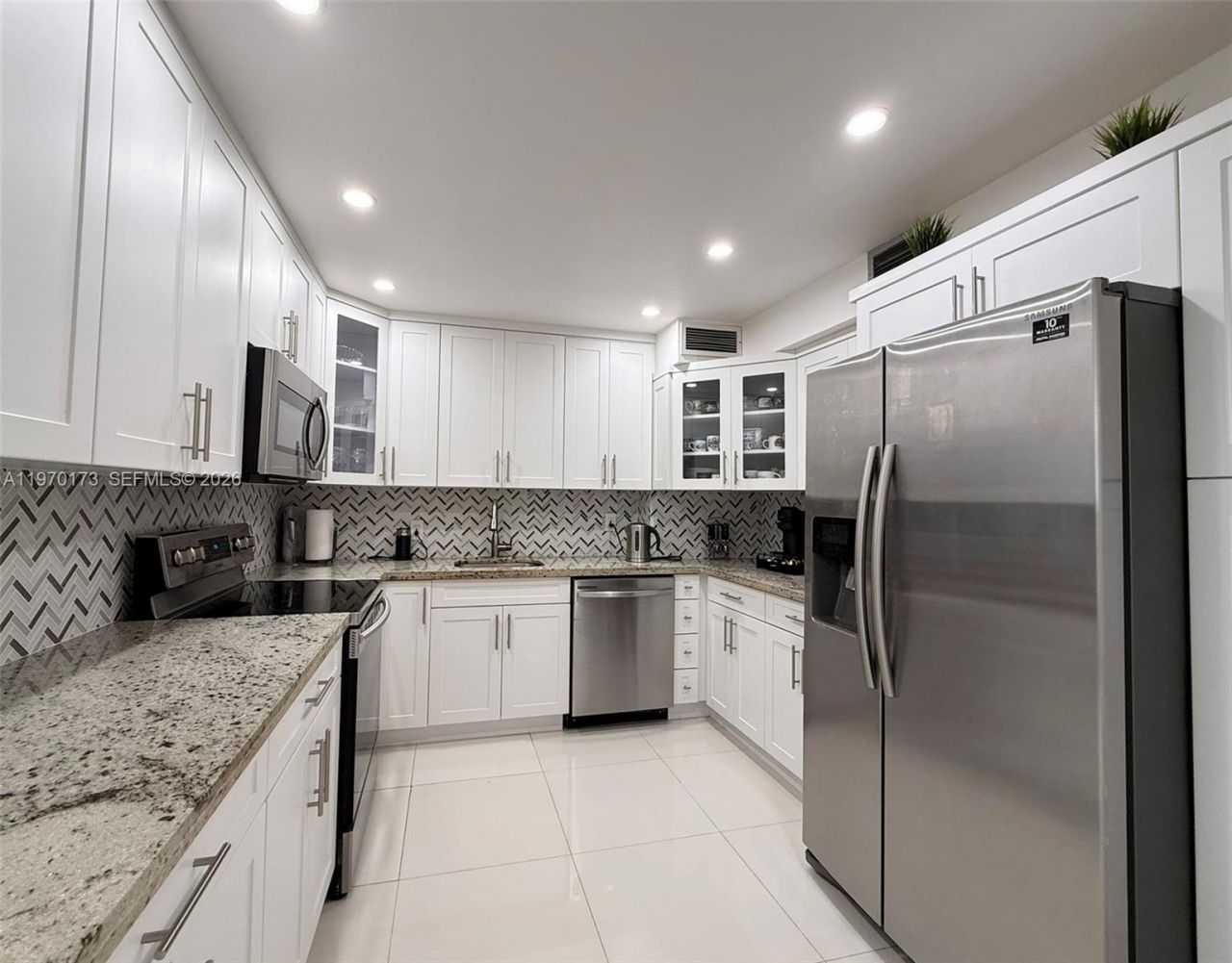 2851 NE 183rd St, Unit 412E, Aventura, FL 33160 Photo