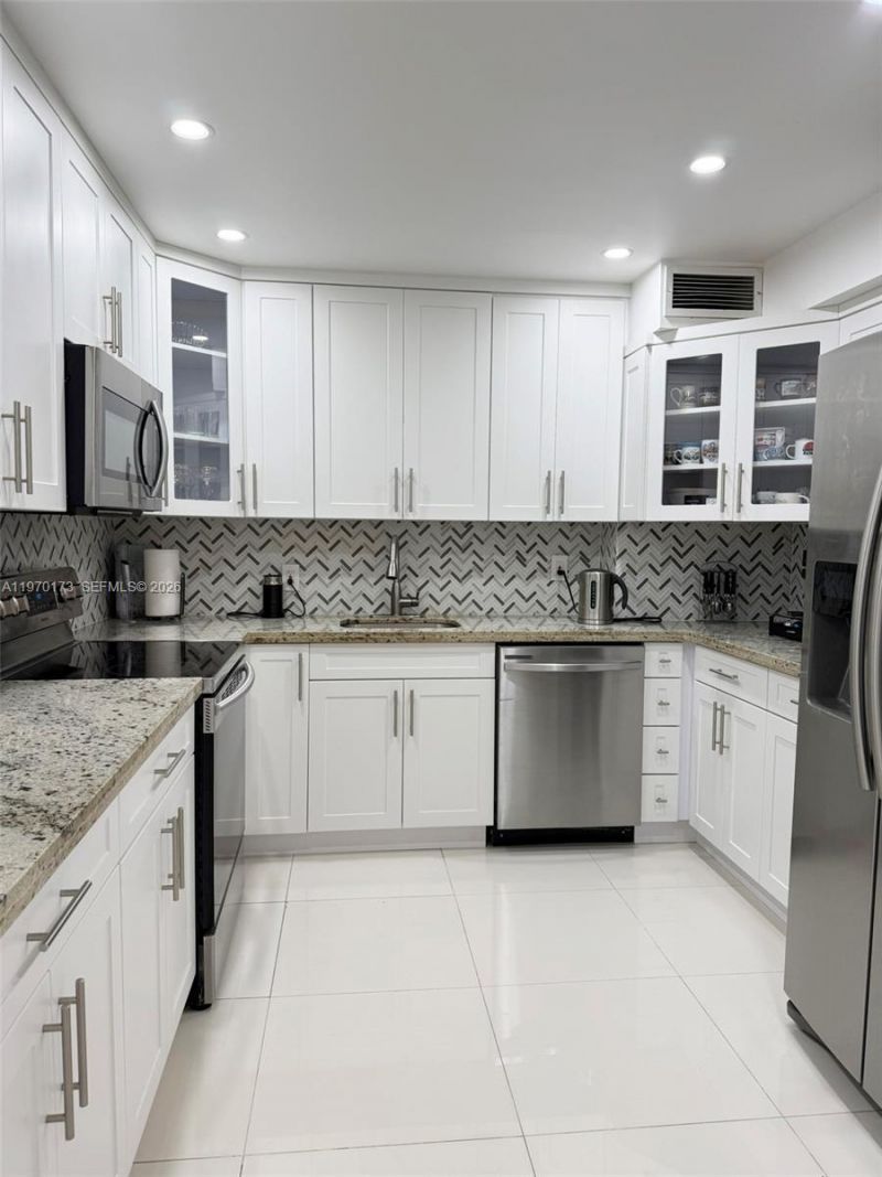 2851 NE 183rd St, Unit 412E, Aventura, FL 33160 Photo