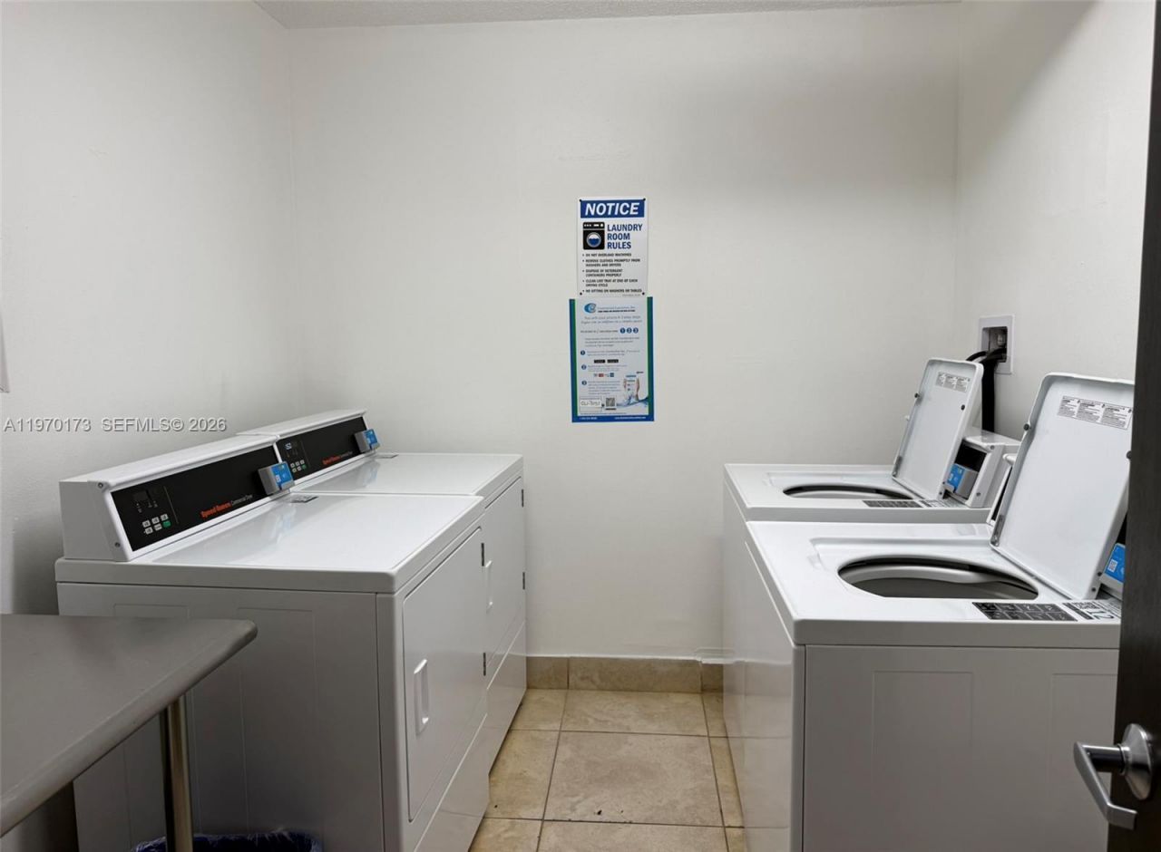 2851 NE 183rd St, Unit 412E, Aventura, FL 33160 Photo