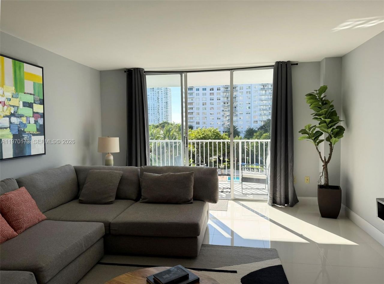 2851 NE 183rd St, Unit 412E, Aventura, FL 33160 Photo