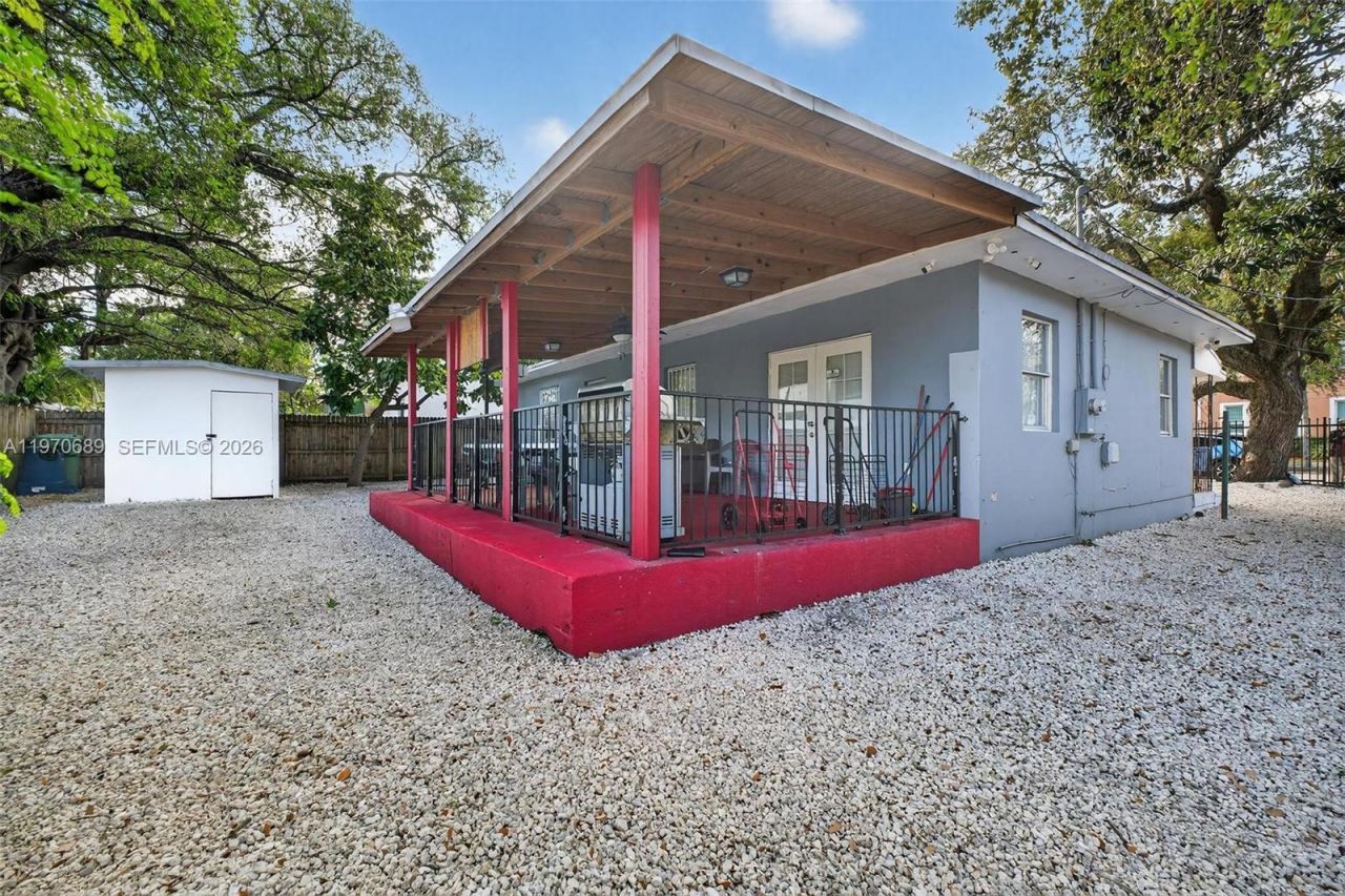 2741 NW 43rd Ter , Miami, FL 33142 Photo