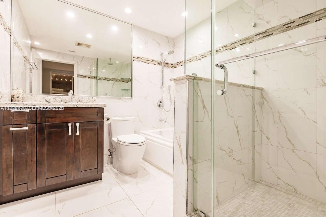 Please Call For Address, Unit 1114, Bal Harbour, FL 33154 Photo