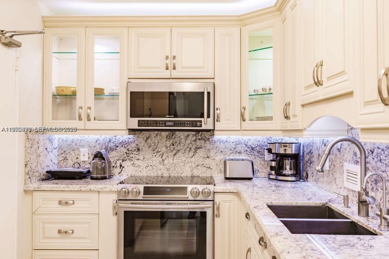 Please Call For Address, Unit 1114, Bal Harbour, FL 33154 Photo