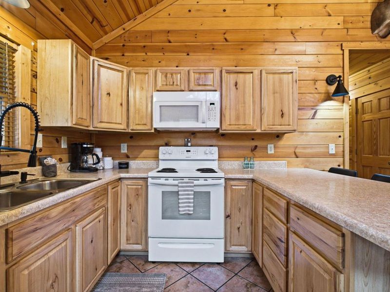 28930 Big Pine Road , Logan, OH 43138 Photo 28