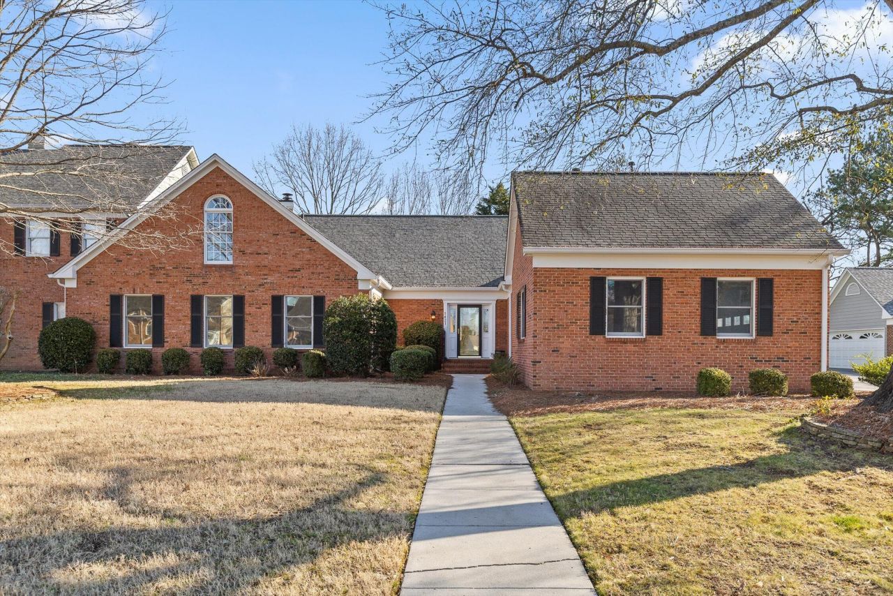 1421 Heritage Landing Drive, Chattanooga, TN 37405 Main Photo