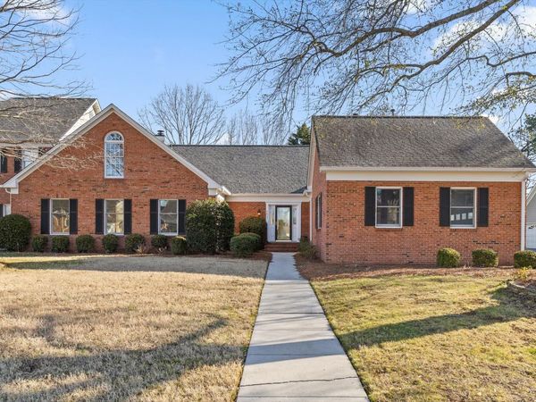 1421 Heritage Landing Drive, Chattanooga, TN 37405