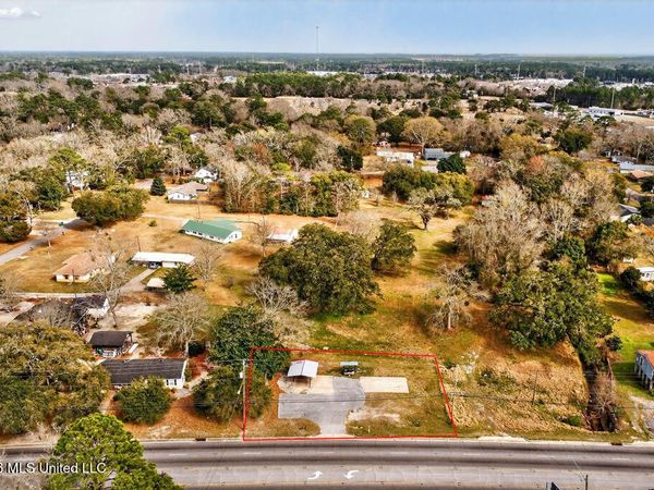 5302 Telephone Road, Pascagoula, MS 39567