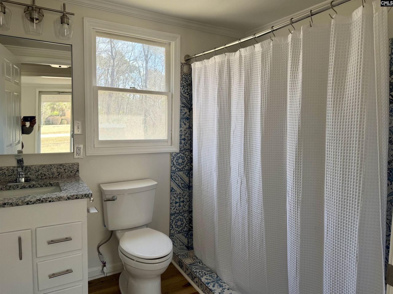 301-a Amicks Ferry Road  Photo 6