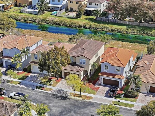 1211 NE 40th Road, Homestead, FL 33033
