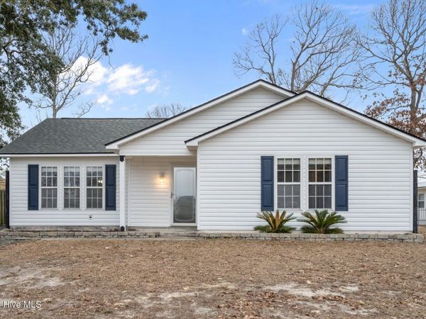 112 Sago Court, Surf City, NC 28445