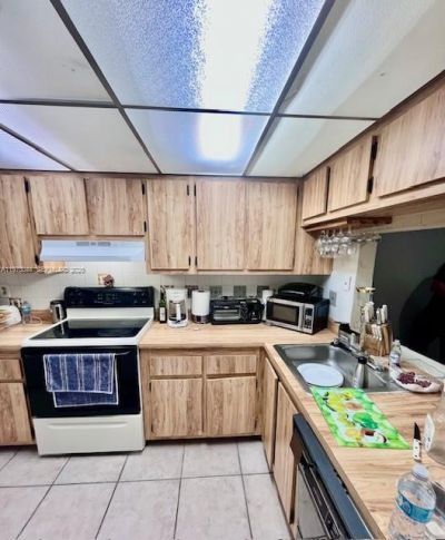 10076 NW 6th St, Unit 201, Pembroke Pines, FL 33024 Photo