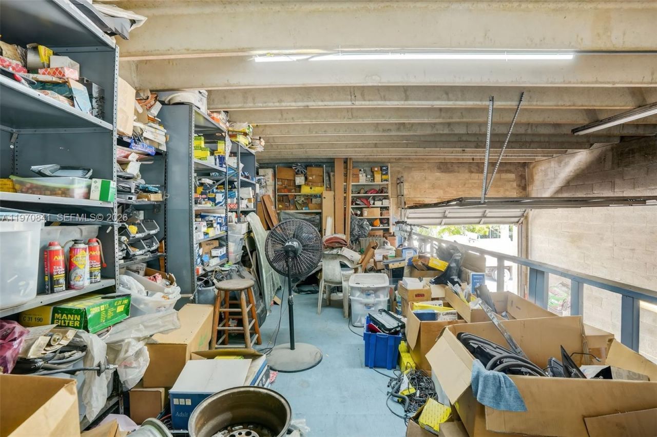 3838 Shipping Ave , Miami, FL 33146 Photo