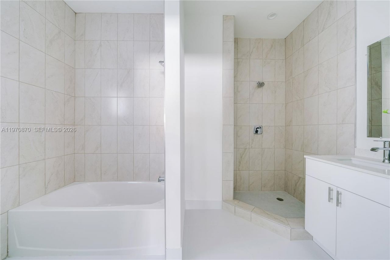 5735 SW 4th St , Miami, FL 33144 Photo