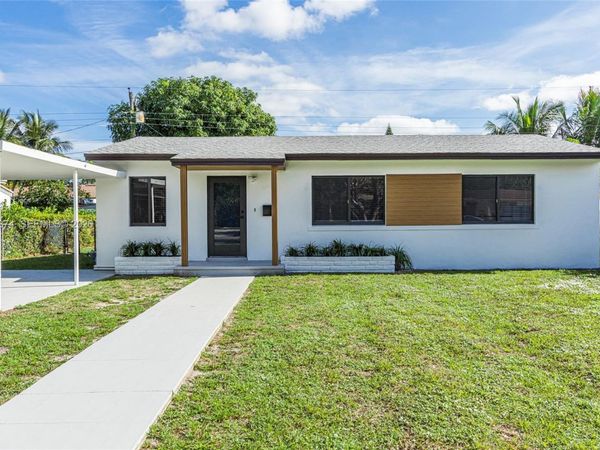 16049 NE 9th PL, North Miami Beach, FL 33162