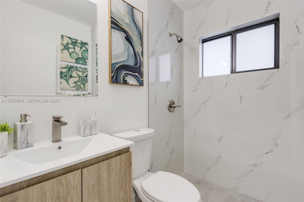 16049 NE 9th Pl, North Miami Beach, FL 33162 Photo