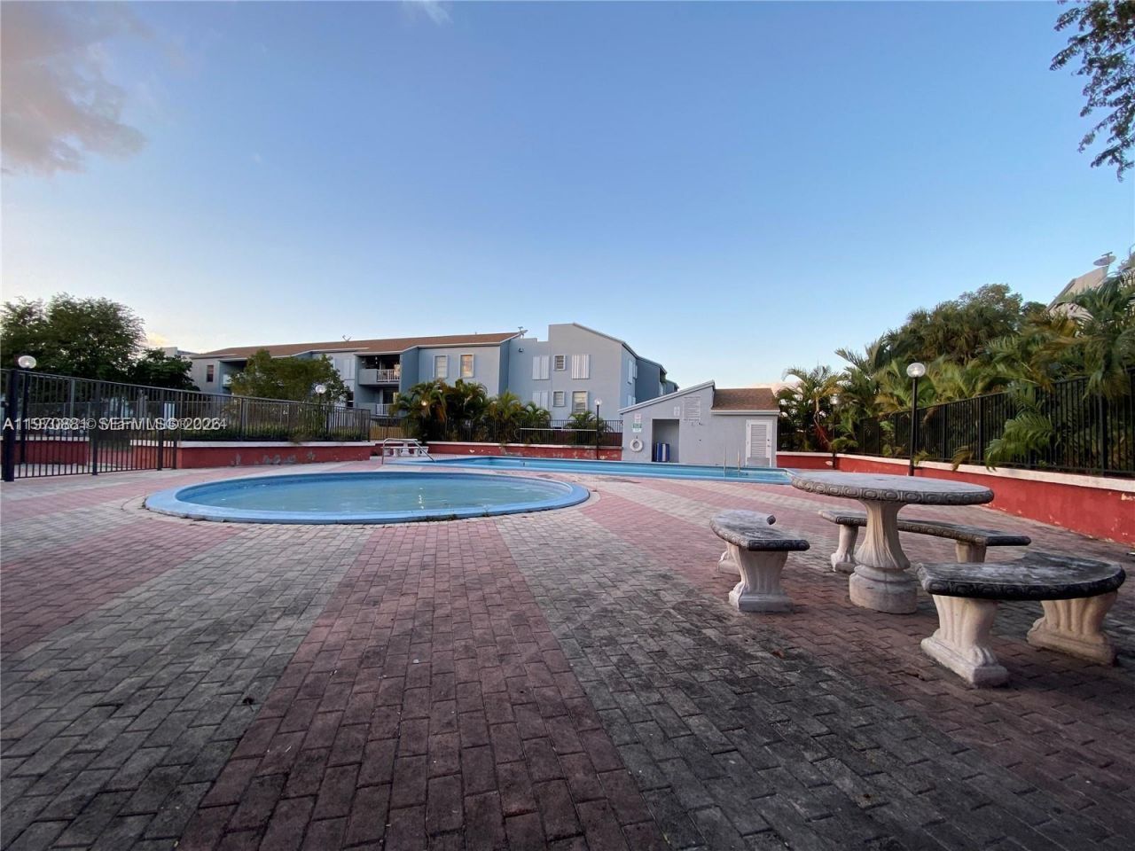 1735 W 60th St , Unit M301, Hialeah, FL 33012 Photo