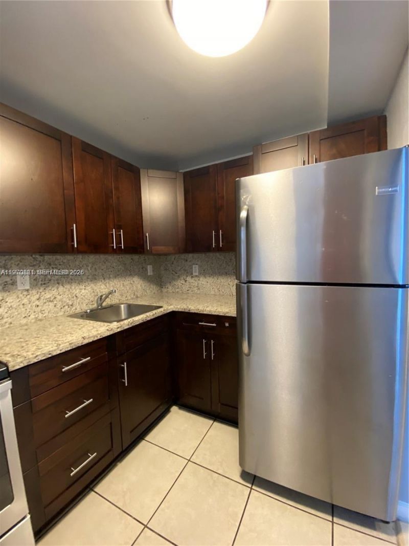 1735 W 60th St , Unit M301, Hialeah, FL 33012 Photo