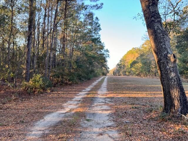 1079 London Middleton Lane Photo 4