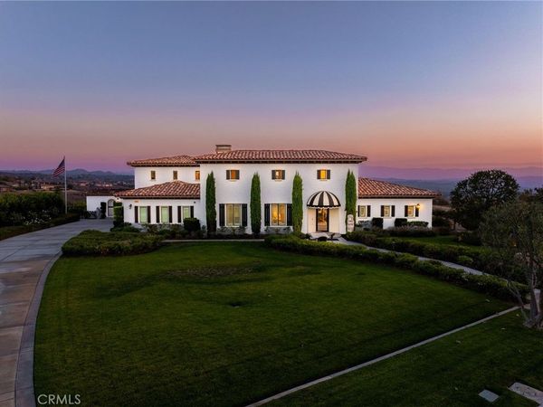 7420 Via Montecito, Riverside, CA 92506