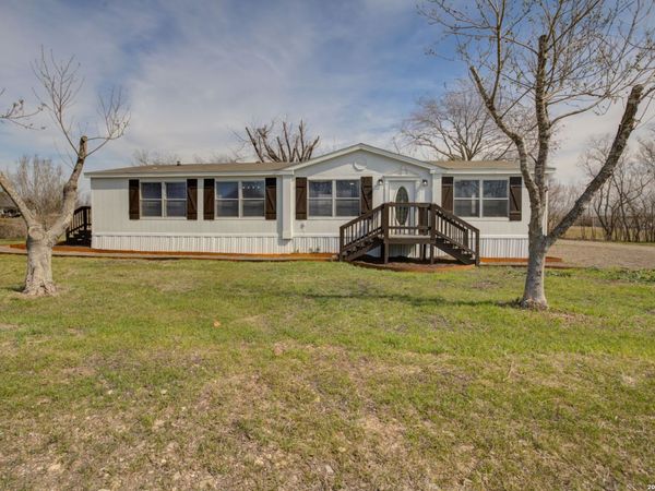1885 Marion, Marion, TX 78124