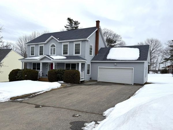 13 Oakwood Drive, South Portland, ME 04106