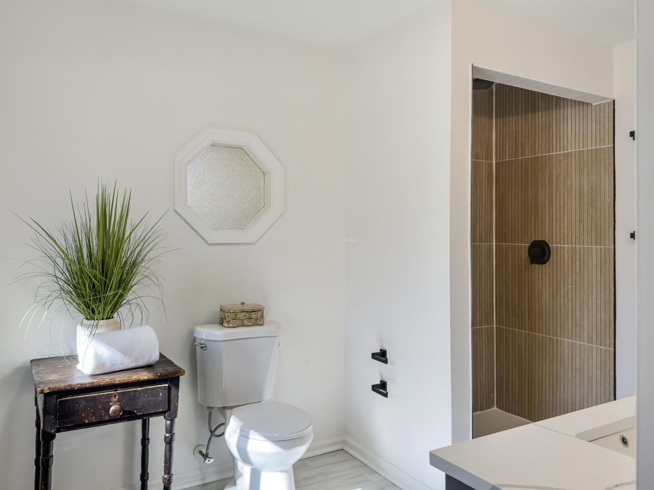 1318 Foster Street Photo 16