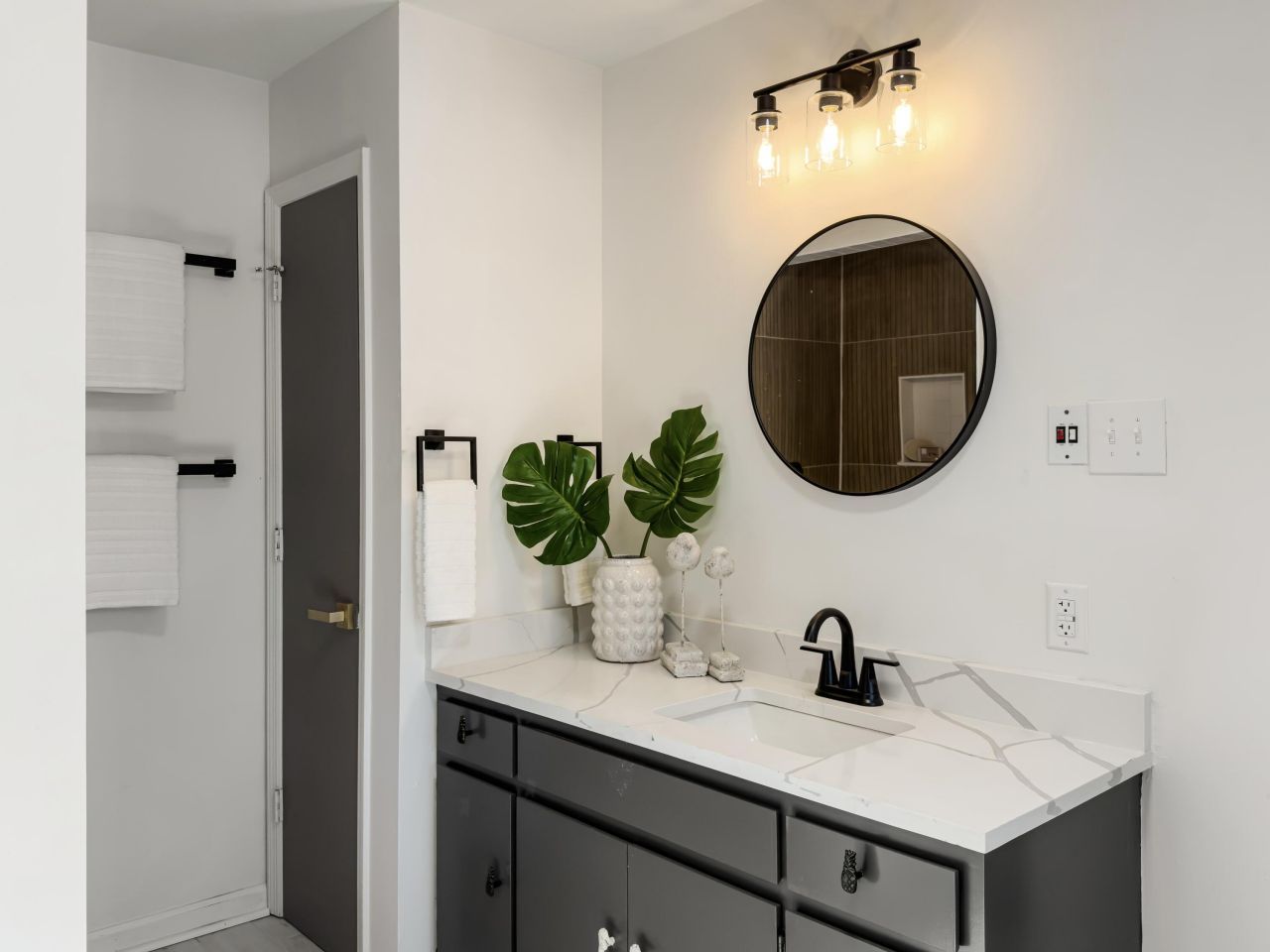 1318 Foster Street Photo 17