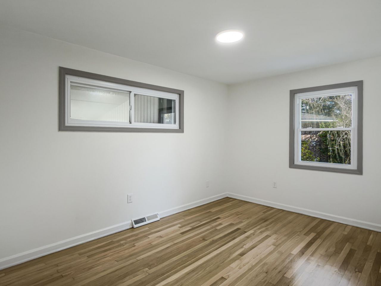 1318 Foster Street Photo 20