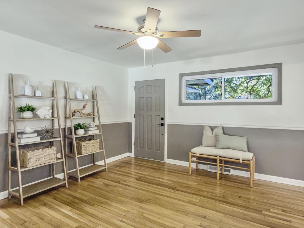 1318 Foster Street Photo 4