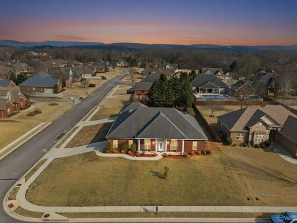 107 Cherry Ridge Drive, New Market, AL 35761