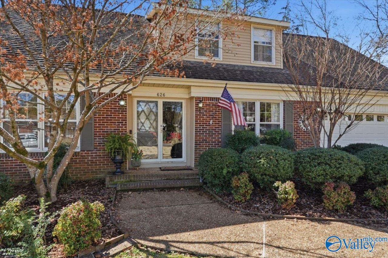 626 Mountain Gap Drive Se, Huntsville, AL 35803 Main Photo