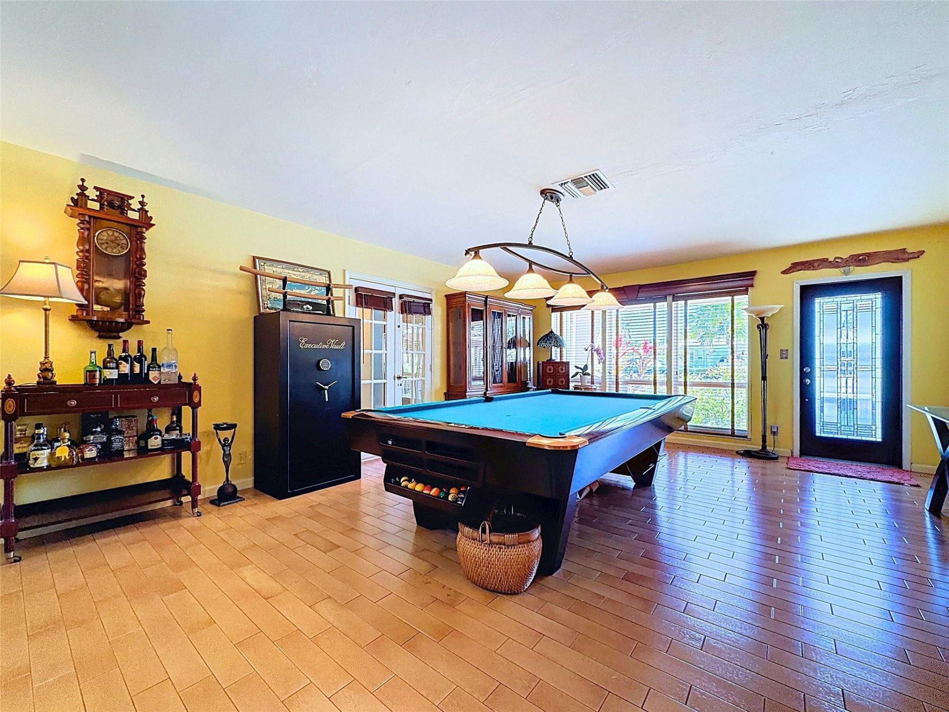 241 Corsair Avenue, Lauderdale by the Sea, FL 33308 Photo